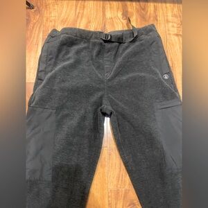 COPY - Volcom sweatsuit practically new. Mens